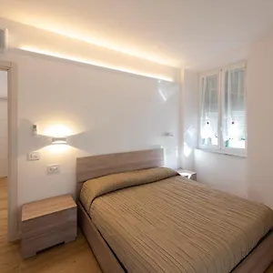 ca-de-ma.hotelitalianriviera.com/